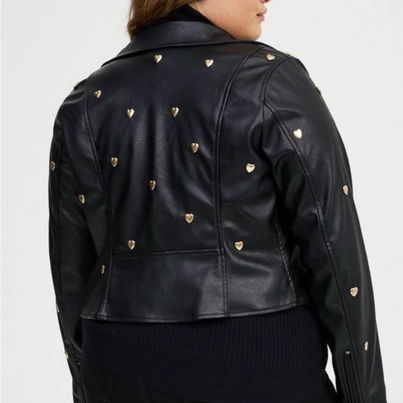 ✨ Torrid Studded Heart Moto Jacket ✨ NWT Torrid size 3 - Picture 3 of 7